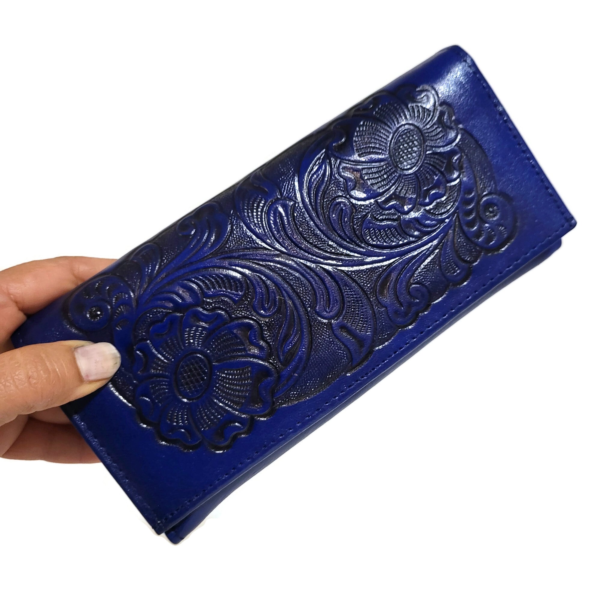 Large leather wallet for women, blue