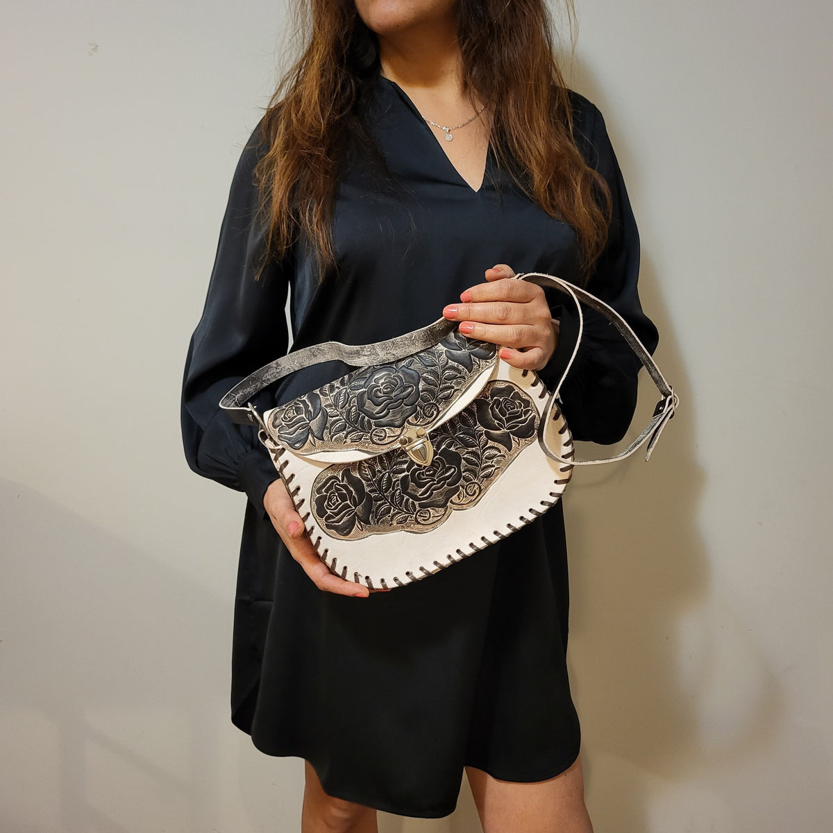 Floral embossed Leather Shoulder Bag: Handmade Rodeo Purse