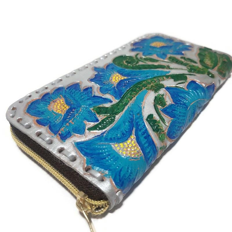 Handmade Tooled Leather Wallet: Western Floral Cowhide Clutch