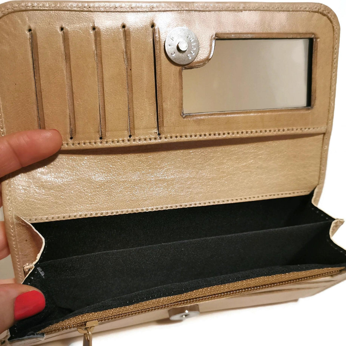 Floral Embossed Leather Wallet for Women, For Cards, With Zipper, Boho Bohemian