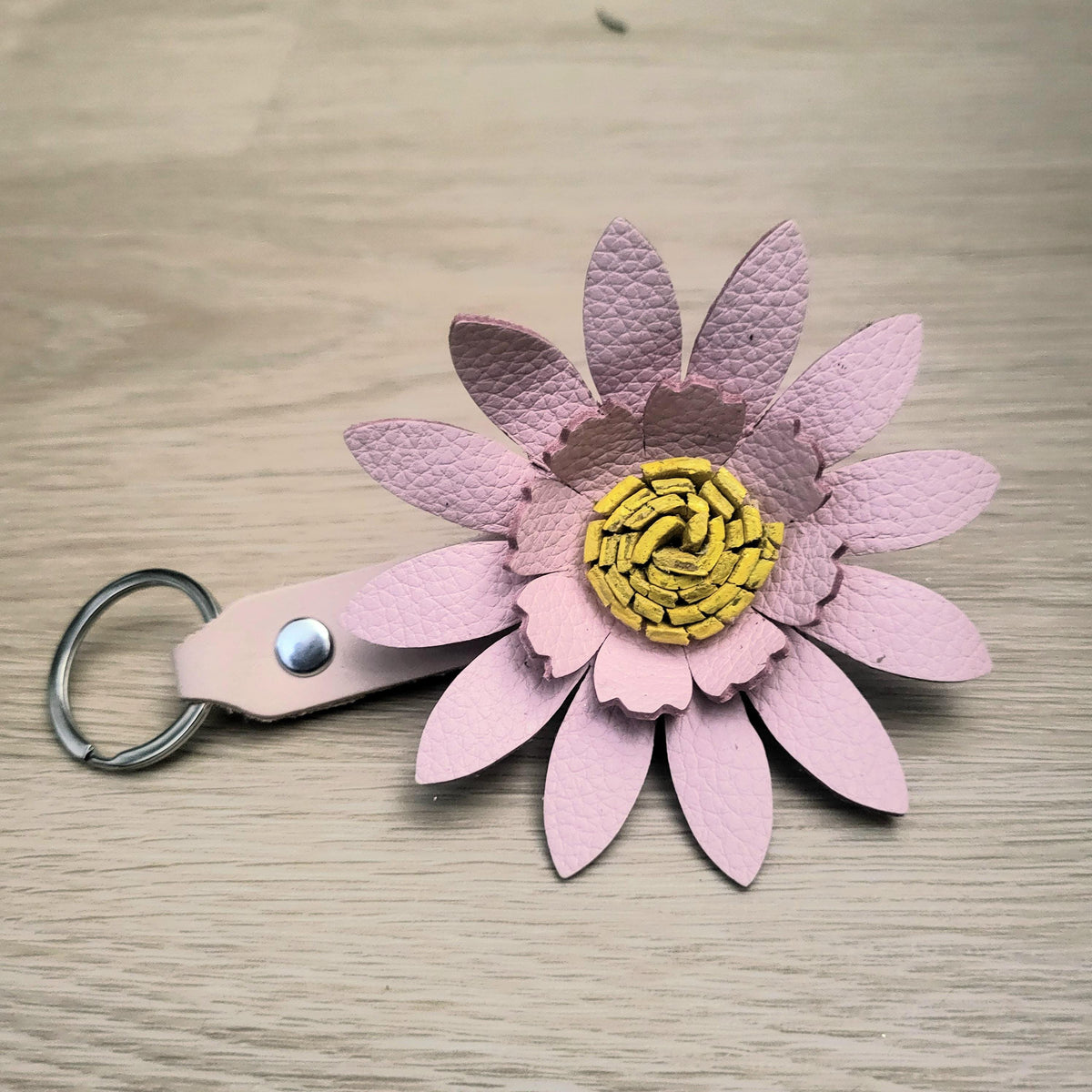 Pink Flower Leather Keychain – Handmade Floral Bag Charm – Personalized Gift for Her